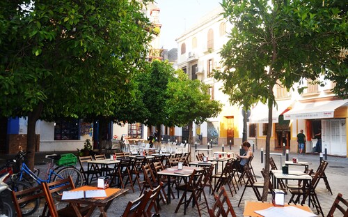 GREAT APARTMENT IN CASCO ANTIGUO