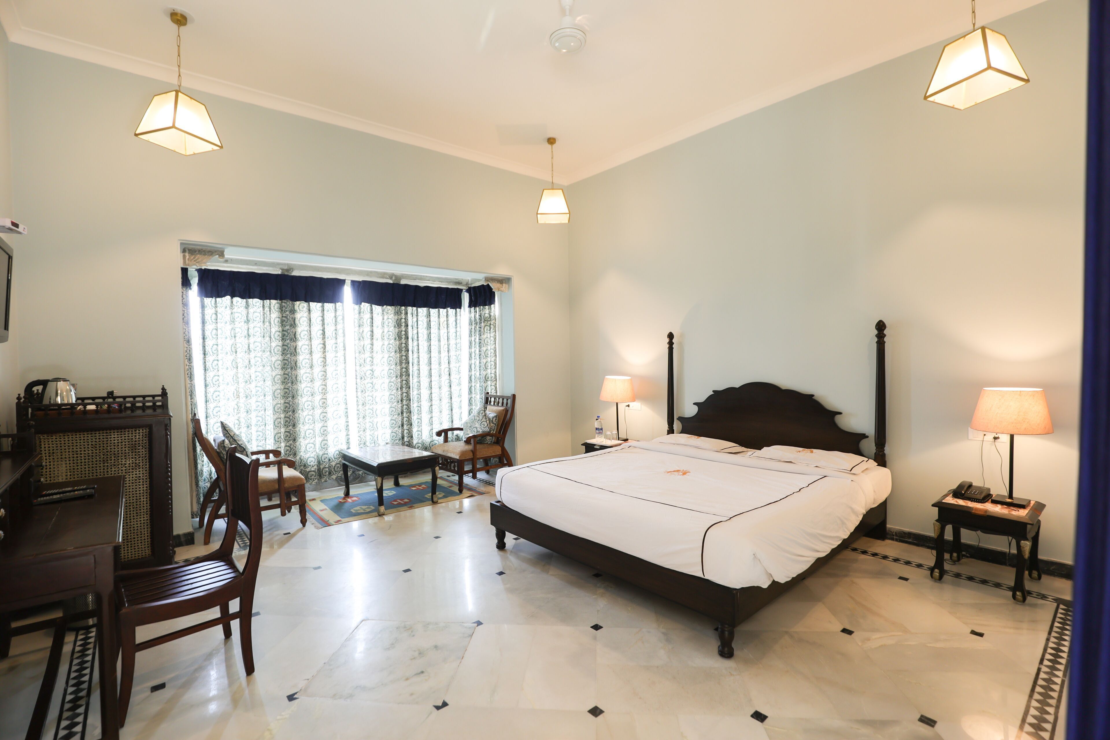 1 bedroom, in-room safe, desk, blackout curtains