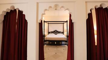 1 bedroom, in-room safe, desk, blackout drapes