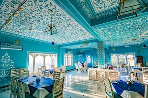 Unclassified image, 4 of 114, button - Shahpura Kumbhal Vilas (Vallabhnagar)