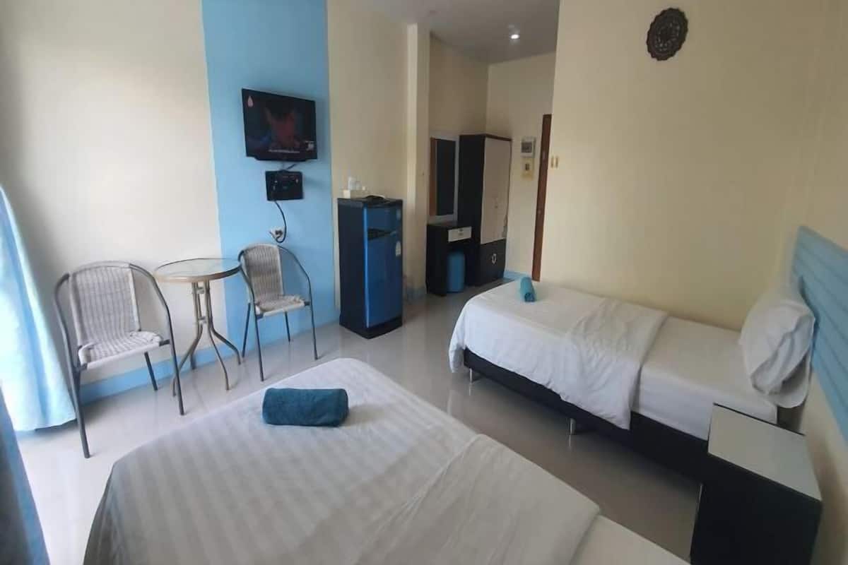 1 habitación, escritorio, wifi gratis y ropa de cama