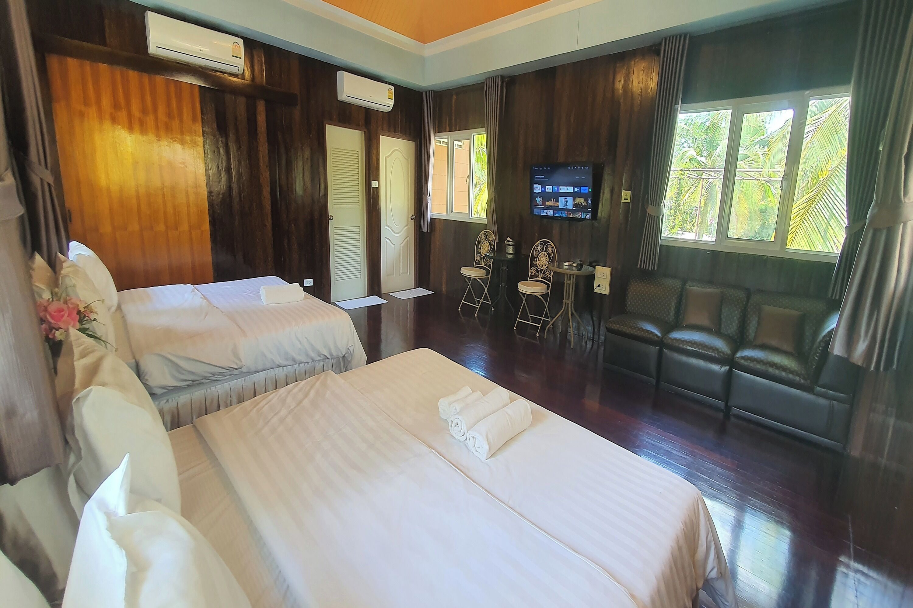 Deluxe Villa | Meja, Wi-fi percuma, cadar katil 