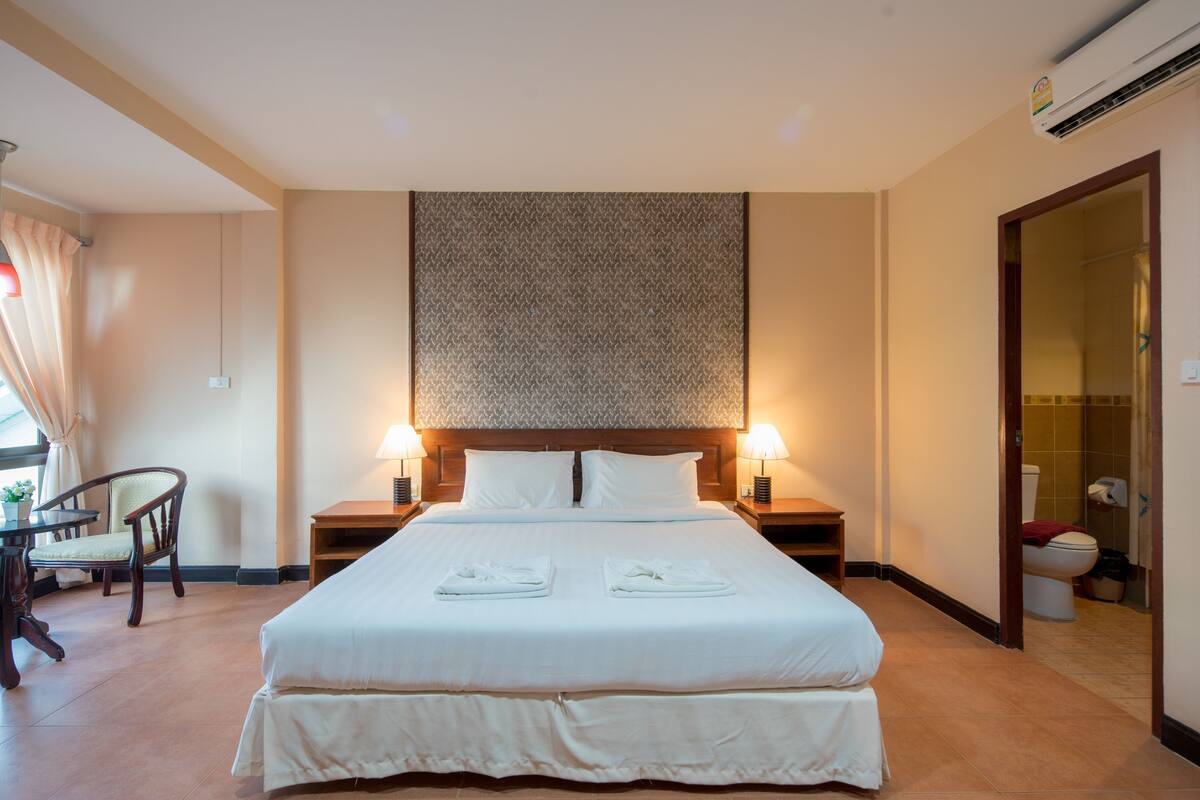 Minibar, in-room safe, desk, blackout drapes