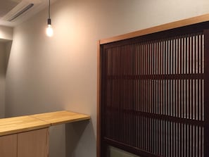 Interior entrance - bnb+ Asakusa Kuramae - Hostel (Tokyo)