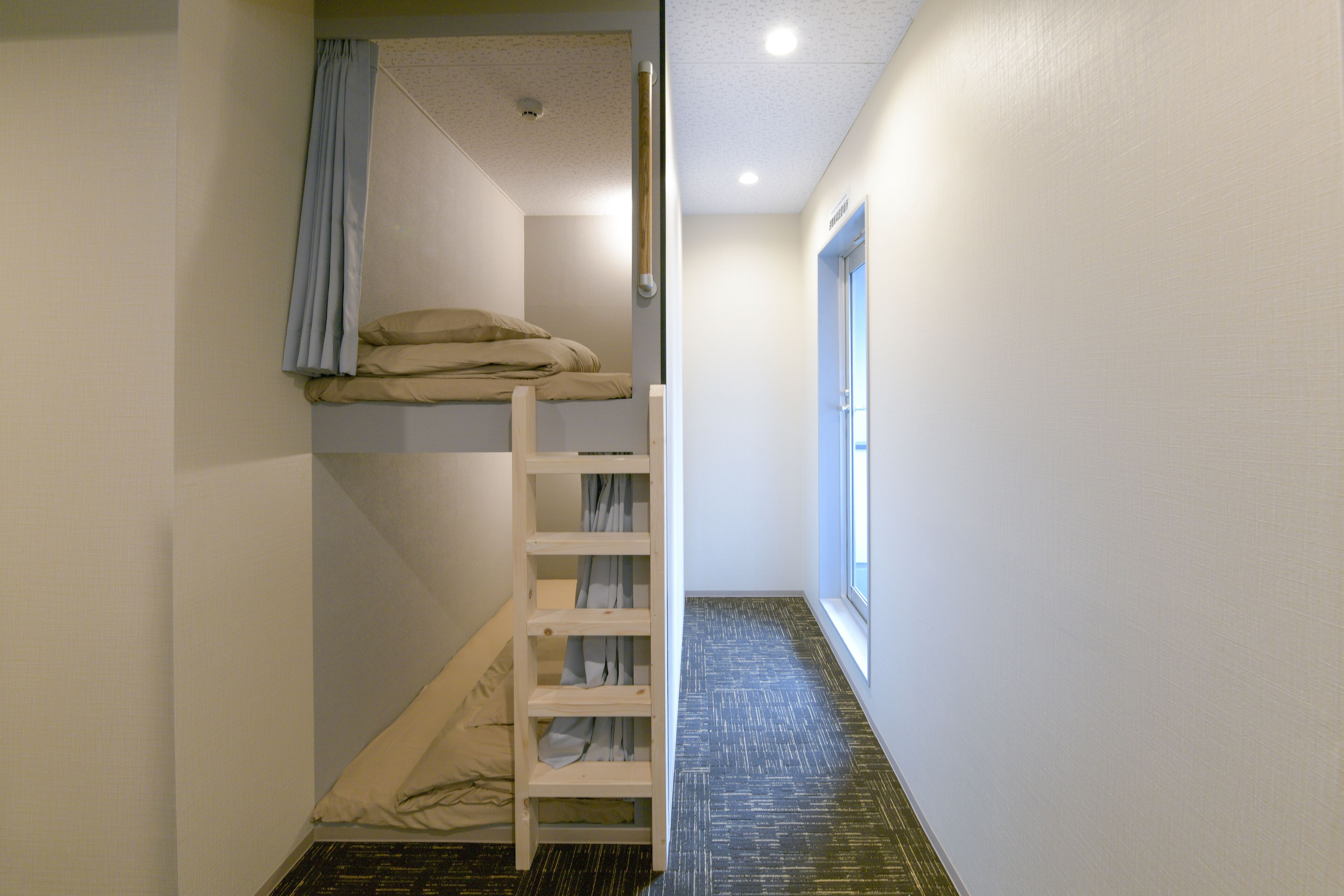 Mixed Dormitory | Free WiFi, bed sheets