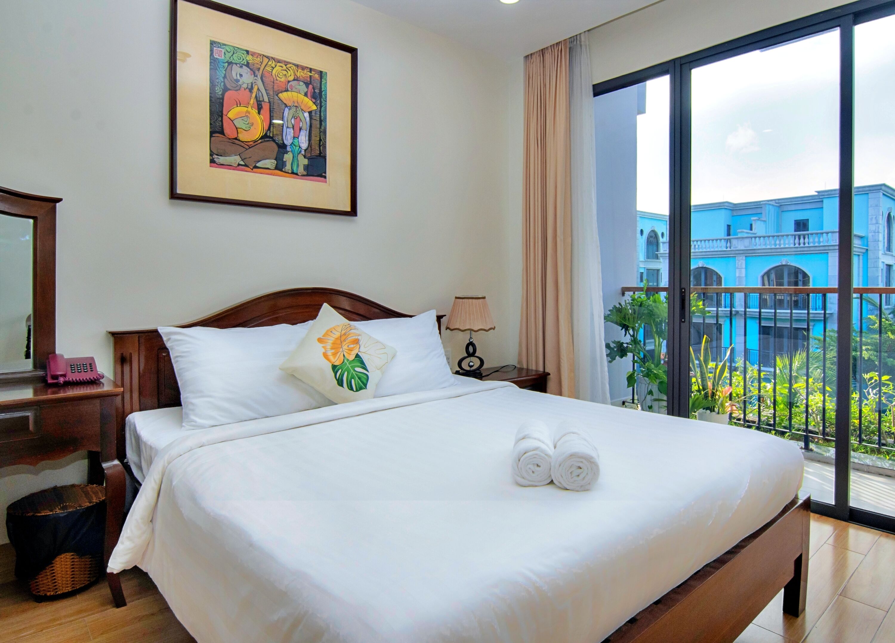 deluxe double or twin room, balcony | premium bedding, desk, laptop workspace, blackout curtains