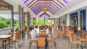 Coin salon dans le hall