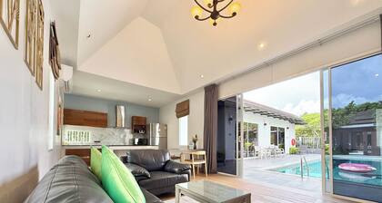 Phuket La Siesta, Naiharn Beach