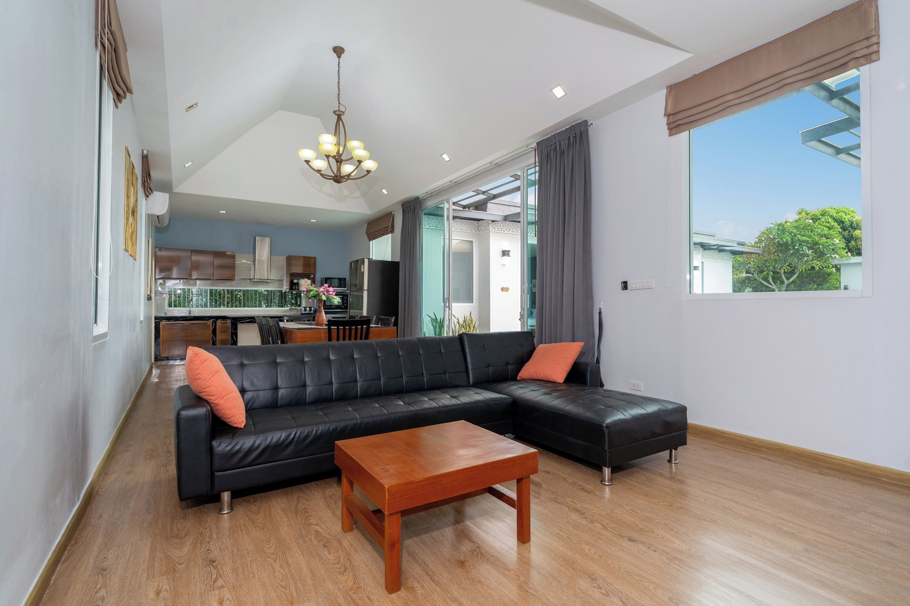 Télévision à écran plat