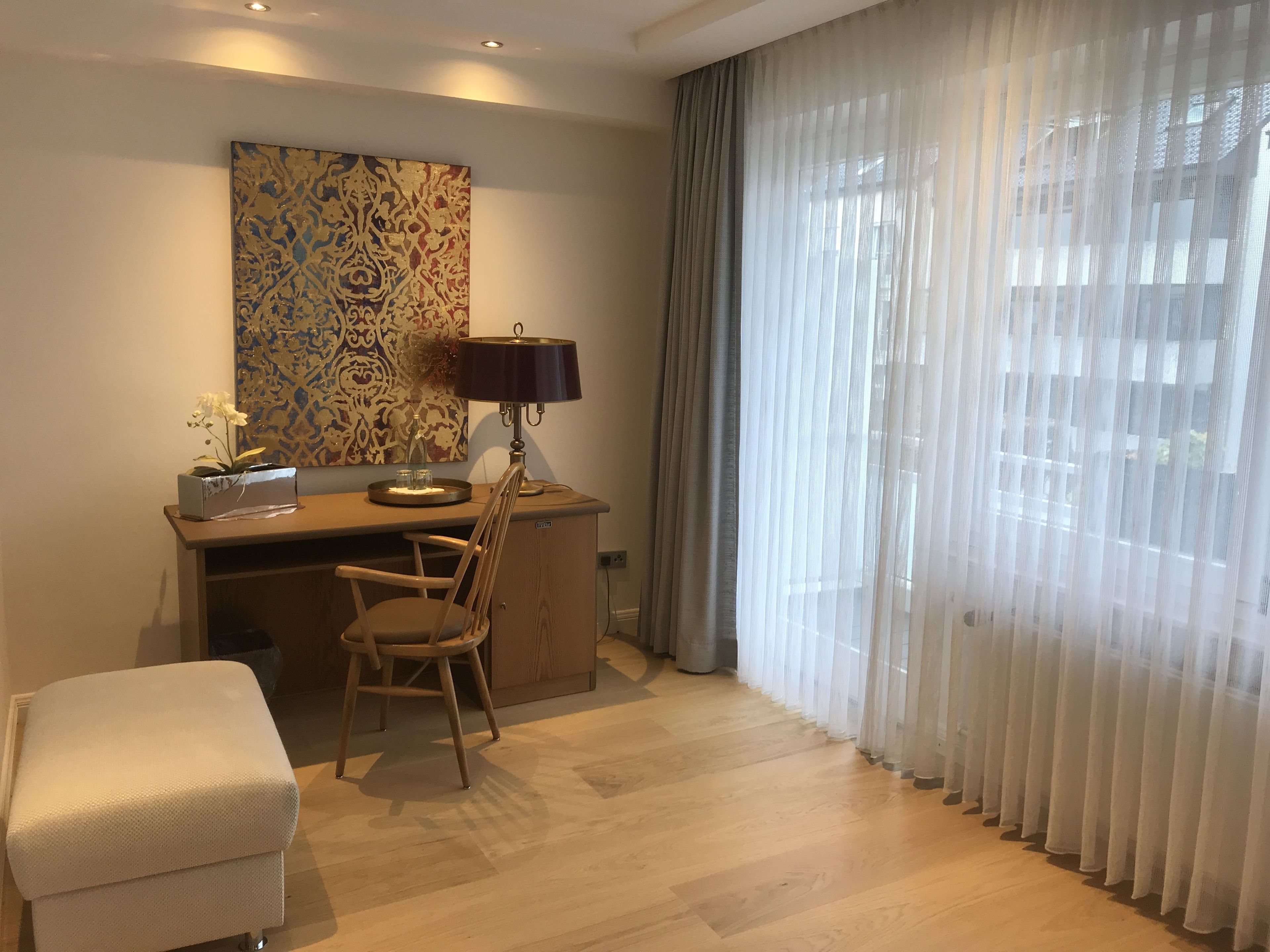 studio | desk, blackout curtains, soundproofing, free wifi