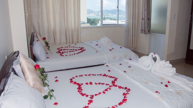 Unclassified image, 1 of 16, button - Queen Hotel 7 (Nha Trang)