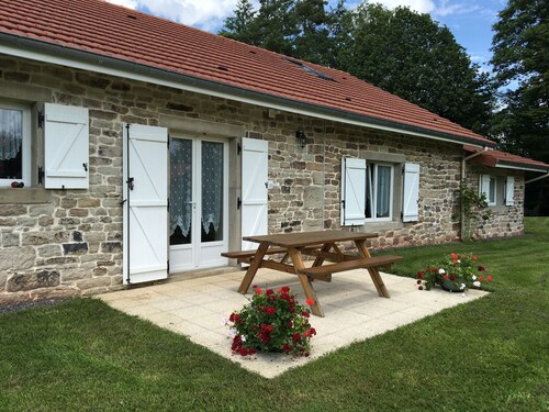 Peace and quiet in the heart of nature with a large garden