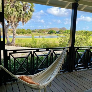 Property grounds - Villa Divi Divi Curacao: Breathtaking Golf View, Beach & Pool Access on Foot (willemstad)