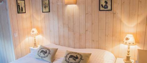 1 室のベッドルーム、アイロン / アイロン台、旅行用ベビーベッド、WiFi (無料)