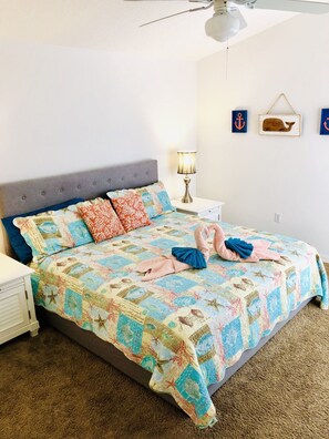 4 soverom, safe på rommet, strykejern/-brett og wi-fi (inkludert)