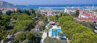 Risus Garden Marina Hotel