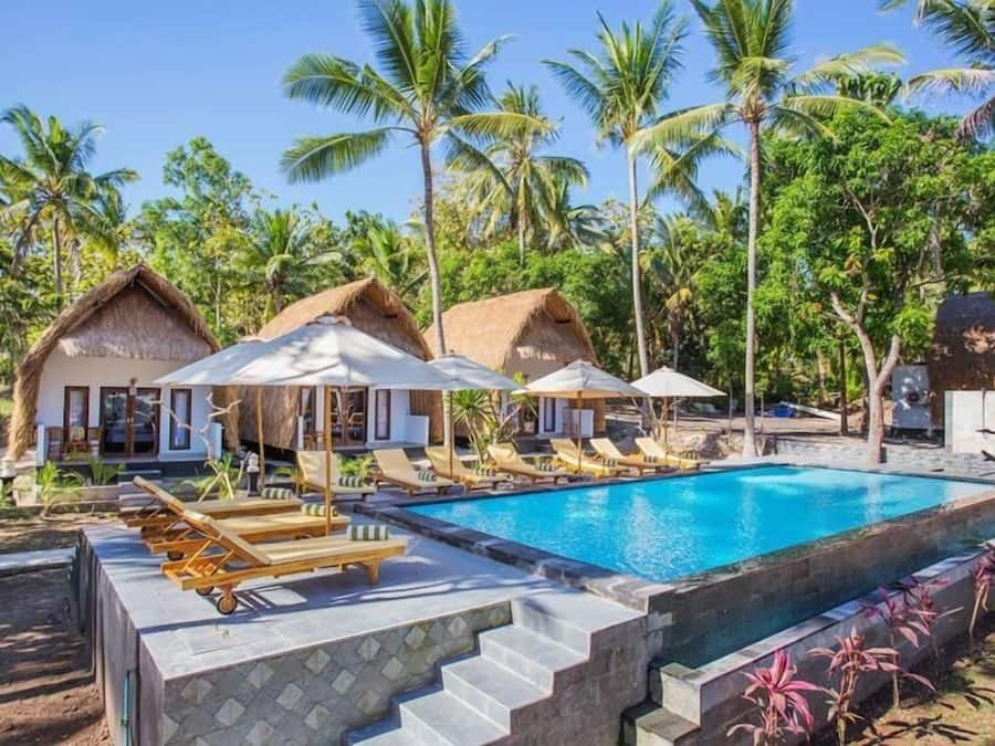 Kolam renang outdoor