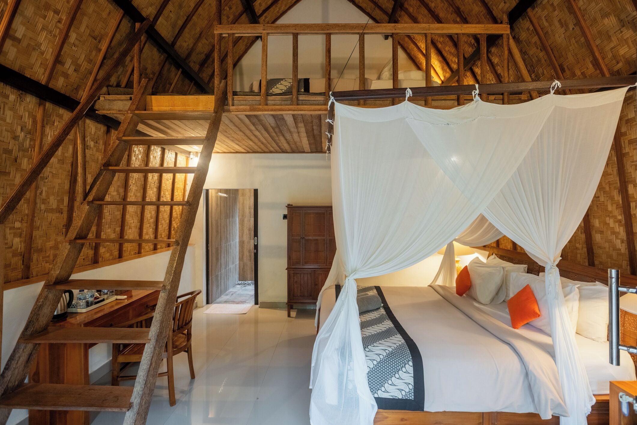 Kamar Keluarga | Minibar, meja kerja, ruang kerja ramah laptop, dan Wi-Fi gratis