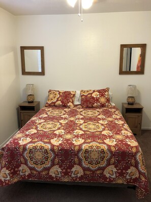 3 bedrooms, iron/ironing board, WiFi, bed sheets