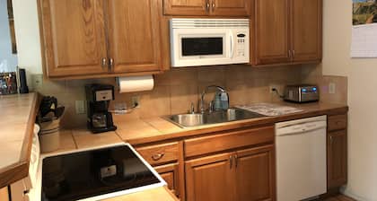 Ketchikan Northern Retreat - Apartment mit 3 Schlafzimmern auf großem Privatgrundstück
