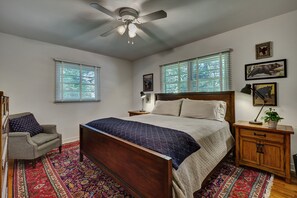 5 makuuhuonetta, silitysrauta/-lauta, Wi-Fi, vuodevaatteet