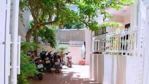 Unclassified image, 2 of 33, button - Phuong Hoa Hotel (Nha Trang)
