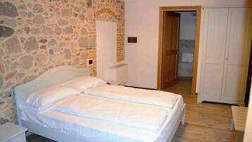 Double Room | Premium bedding, in-room safe, desk, blackout drapes