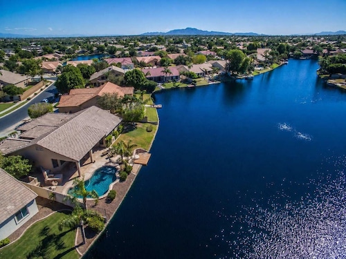 Chandler Lakefront Heated Pool • Golf, Sunsets
