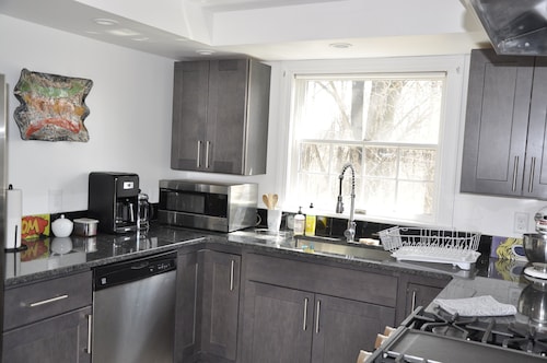 Leggett Cottage, High Falls, NY.