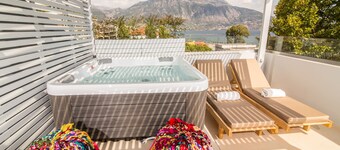 Panellinion Luxury Rooms