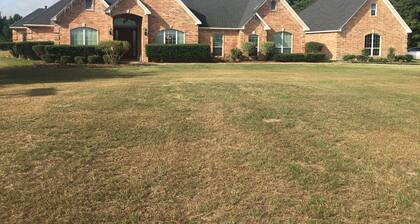 A 4 bedroom beautiful custom home located 5 miles away from downtown Tyler, Tx.