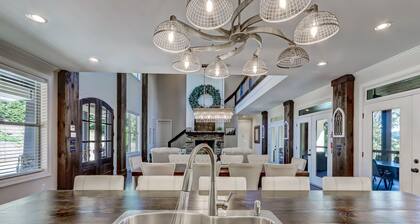 Upouusi! Lähellä Montalucea. Lodge nukkuu 19