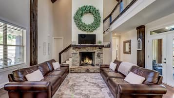 智能电视、壁炉