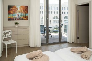 3 bedrooms, in-room safe, desk, iron/ironing board - ☀Stylish Mamilla 3 BDRS/2BTHS/Jlm View balconies☀ (Jerusalem)