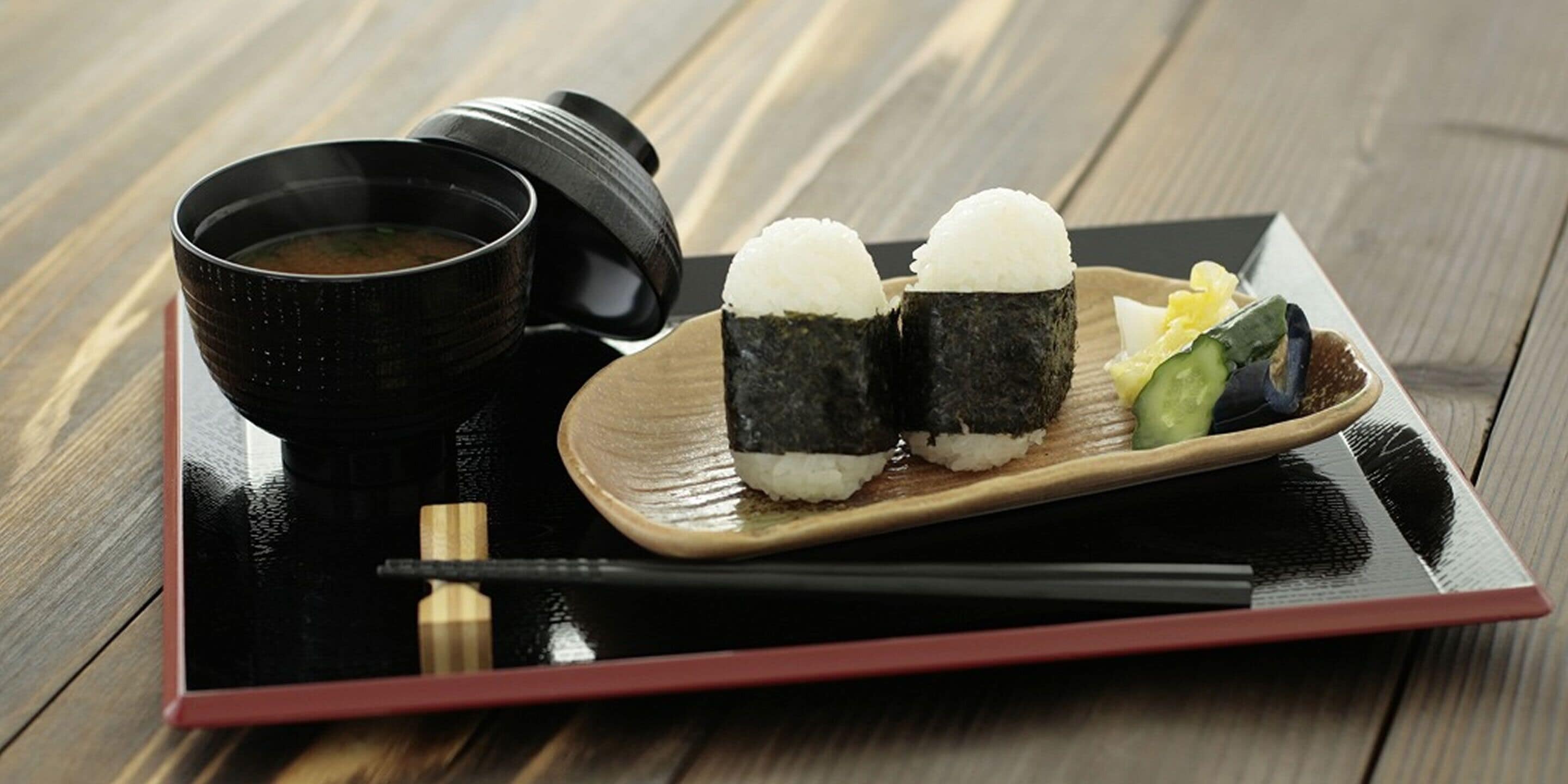 Daily cooked-to-order breakfast for a fee