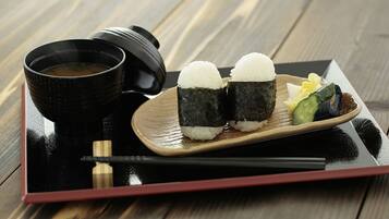 Ferdiglaget frokost hver dag (mot et tillegg)