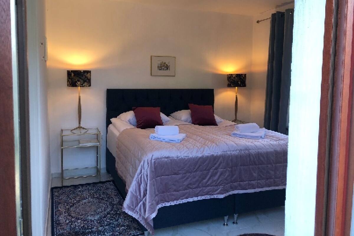 1 quarto, individualmente mobiliados, cortinas blackout