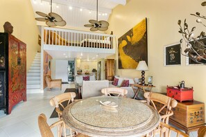 TV, DVD player - Hanalei Bay Resort Ocean Front Unobstructed Bali Hai View!  (princeville)