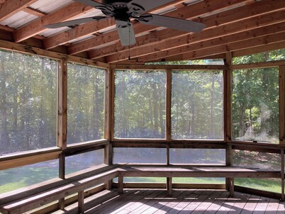 Welcome To Our Cozy And Private Ozark Mountains Cottage.