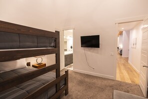 12 bedrooms, desk, iron/ironing board, travel cot