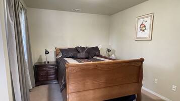 2 bedrooms, iron/ironing board, travel cot, WiFi