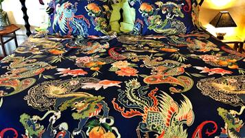 Tabla de planchar con plancha, cuna de viaje y wifi gratis