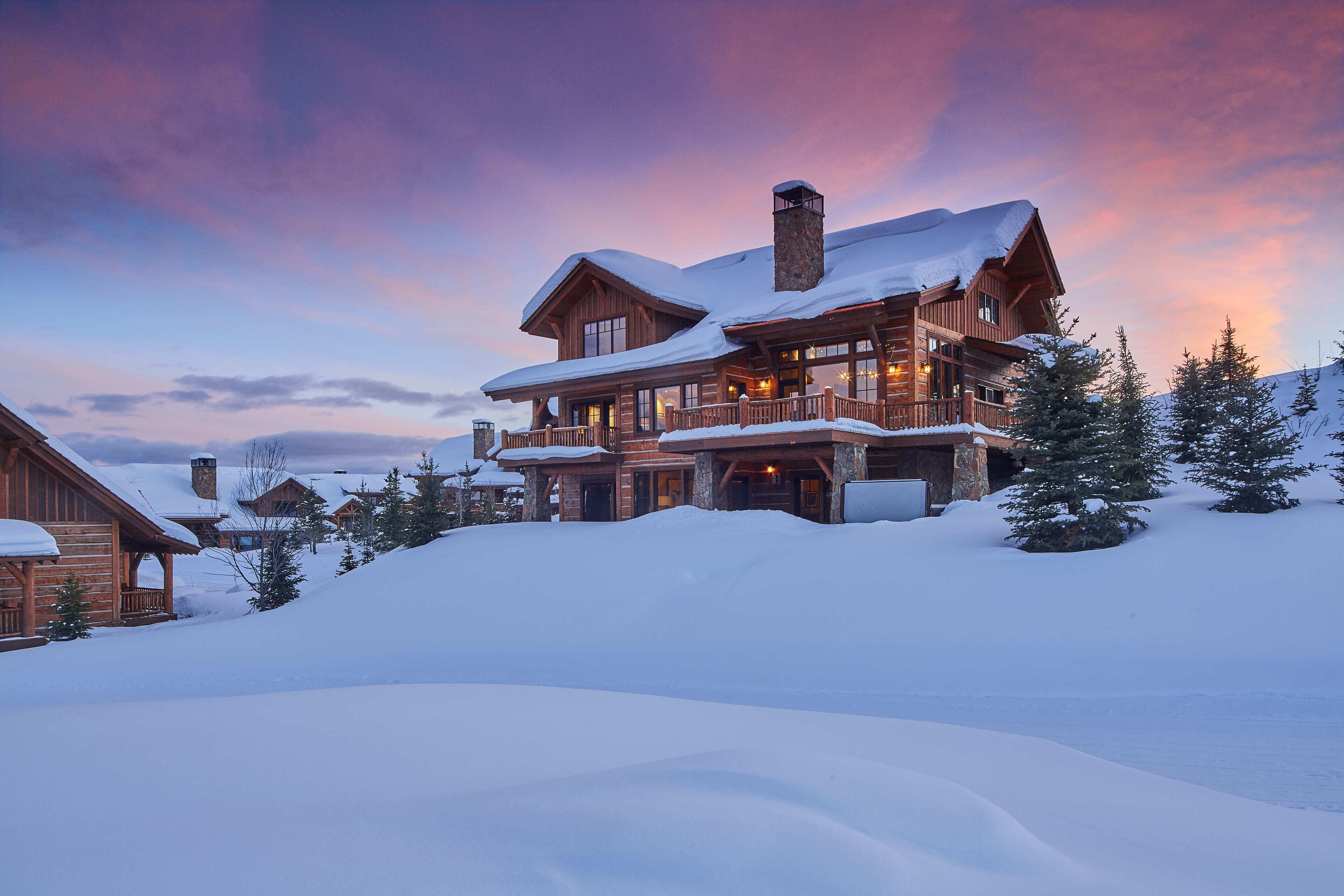 Ski-In / Ski-out Cabin in Spanish Peaks Mountain Club! Luxury on the Slopes!