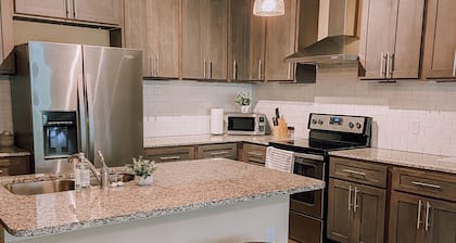 Sleeps 4! This two bedroom apartment is located just outside of Cookeville, TN