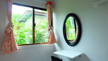 Standard Twin Room | Room amenity