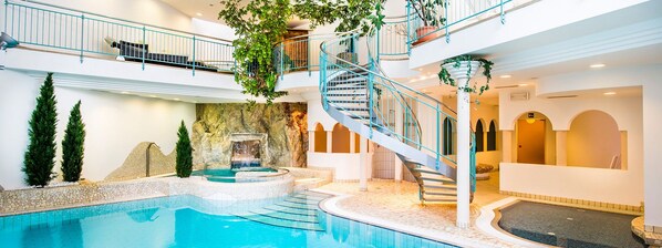 2 indendørs pools