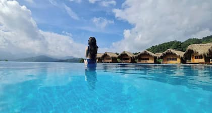 Hoang Su Phi Lodge