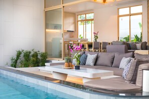 3-Bedroom Villa with Private Pool Plus | Literie de qualité, coffre-fort, décor unique, ameublement unique