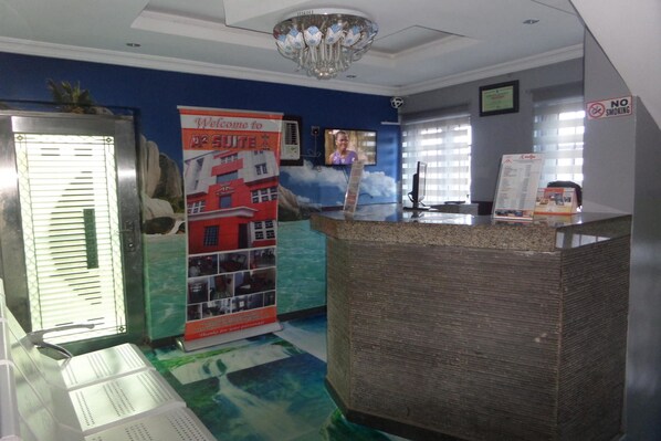 Mostrador para check-in y check-out