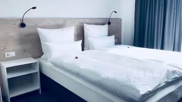 Comfort Double Room | Premium bedding, minibar, in-room safe, desk